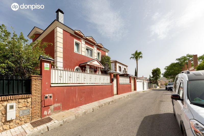 Foto 43bc203a-0d4d-4a0f-911e-1d1881ee875d. Xalet amb calefacció aparcament piscina a Barrio de la Vega Monachil