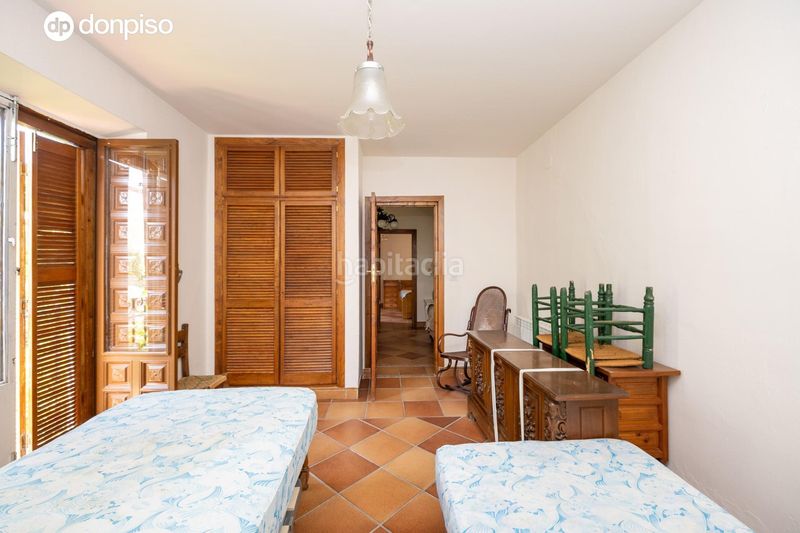 Foto e219af28-d770-46a0-883a-6a82cf2a3009. Casa amb calefacció piscina a Ogíjares