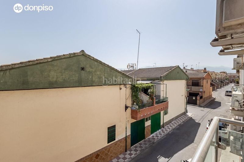Foto 3368b64e-3c38-45c0-a6b8-7869faddaa9c. Pis a calle calle san miguel 15 a Poniente Armilla