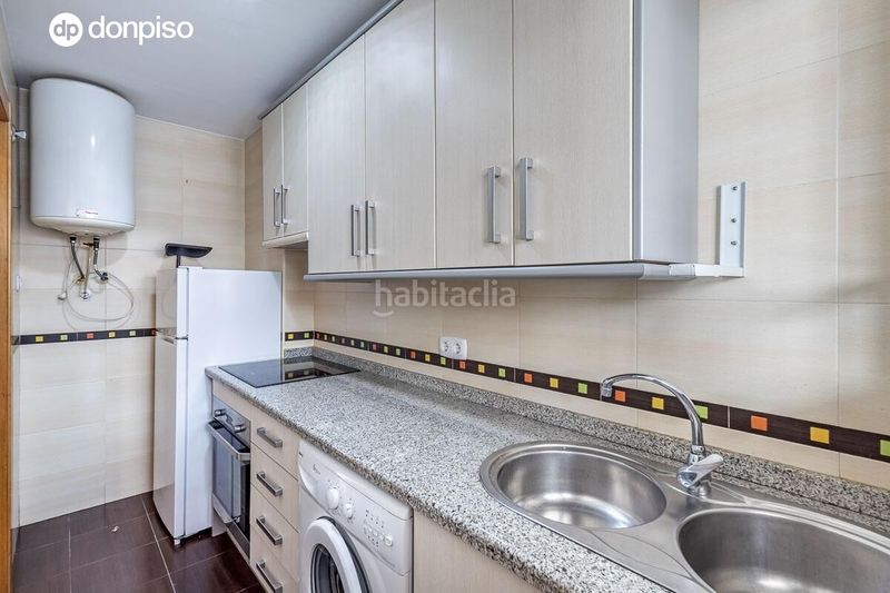 Foto 70692972-75ed-4395-b50c-4e13b016b33a. Pis a calle calle san miguel 15 a Poniente Armilla
