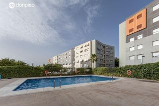 Etagenwohnung in Calle calle bacaque 2. Piso con luz, vistas despejadas y urbanización ideal para famili