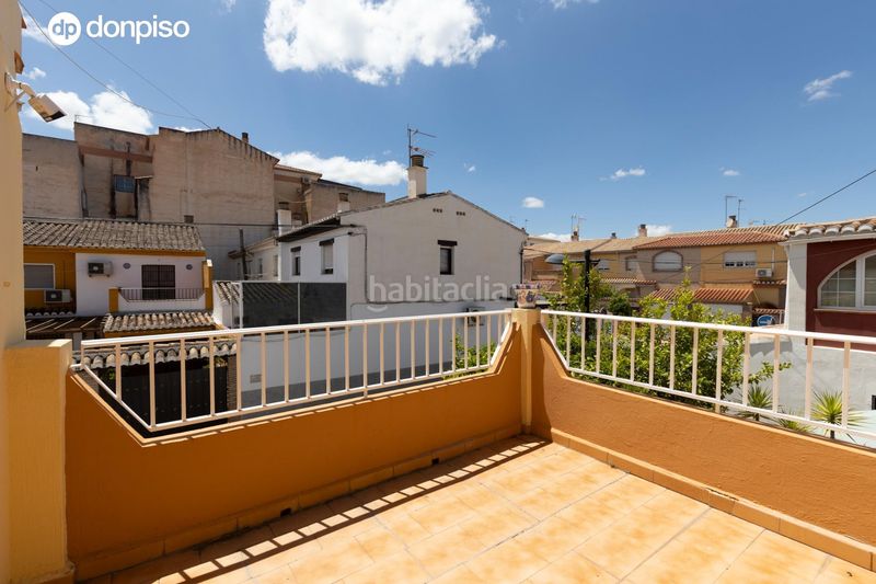Foto 50494518-607b-4aa9-bb82-2e8b08b9513b. Casa adossada amb calefacció aparcament a Avda. De los Ogíjares Armilla