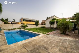 Chalet  Urbanizacion vista nevada 12. Chalet señorial en urb vista nevada armilla, 4 dorm, 2 wc, todo