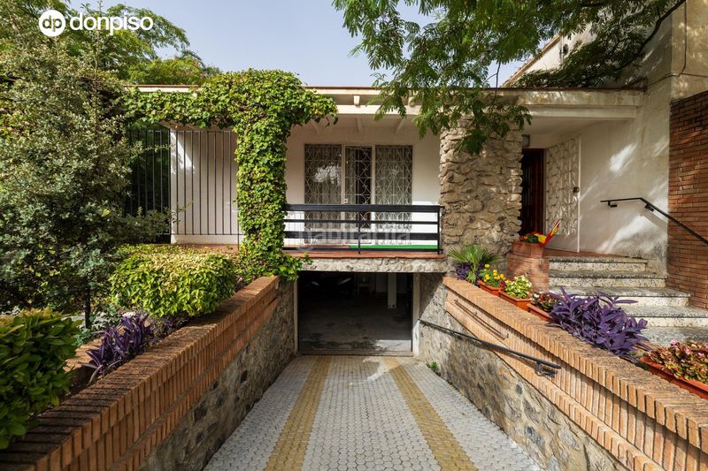 Foto e5aff4e3-dce6-4deb-aa3e-92805de64286. Xalet amb calefacció aparcament piscina a San Miguel Armilla