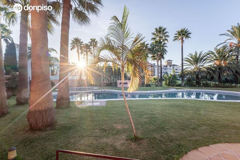 Foto 591d8826-6dd3-44cd-9ff8-7ccb69e3ad8e. Casa adossada amb aparcament piscina a Playa de Granada Motril