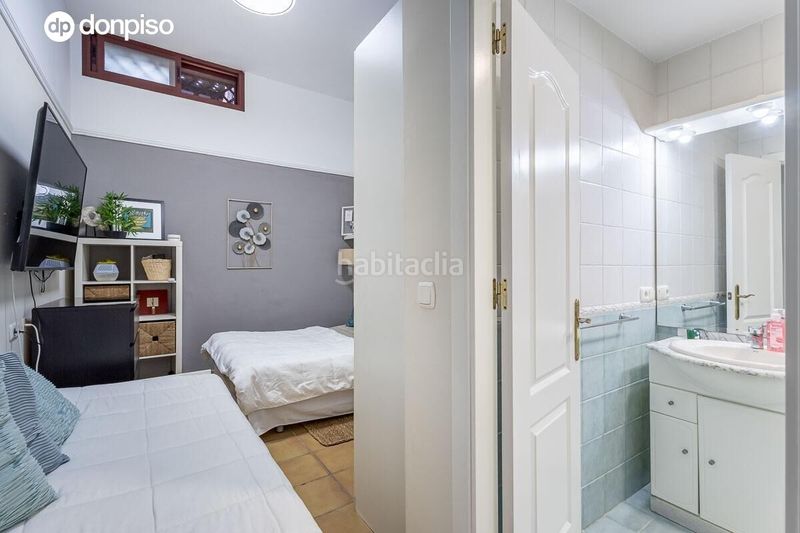Foto cf00bb90-3339-4658-81cb-a39276d135cb. Casa adossada amb aparcament piscina a Playa de Granada Motril
