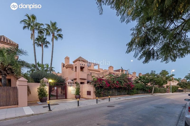 Foto d6140cec-4e51-4027-a866-227f2ebc06b2. Casa adossada amb aparcament piscina a Playa de Granada Motril