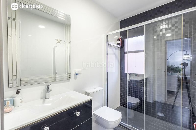 Foto f5bae1b7-06de-48ec-9700-984cb76d3e2b. Casa adossada amb aparcament piscina a Playa de Granada Motril