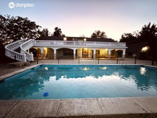 Chalet  Camino viejo de chimeneas #s/n #s/n #s/n #s/n #s/n. Exclusiva villa en santa fe