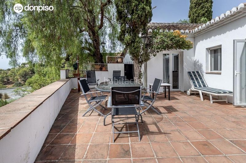Foto 463370e0-5023-44f8-a431-d3b5e02f7a5a. Casa amb aparcament a Urb. San Antonio Almuñécar