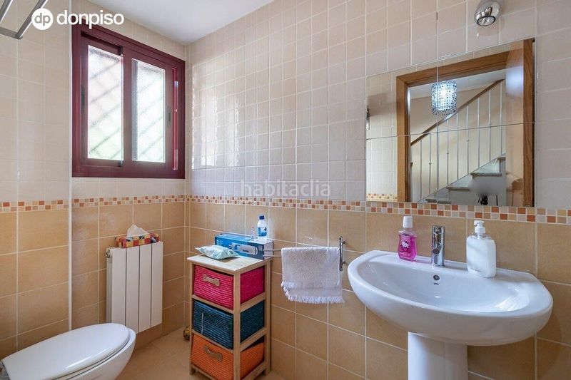 Foto a9e2e91f-e7ac-491e-a22b-d158b3bcd15c. Casa amb calefacció aparcament piscina a Gójar