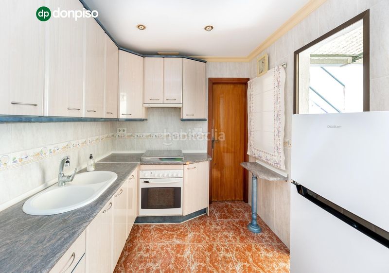 Foto 65f3280e-7100-4a26-bd12-aa438bfa4c95. Casa a San Antón Armilla
