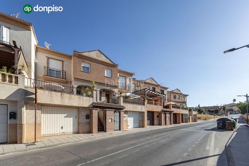 Foto 5c5eaff0-3623-410e-b8e8-d919682026b5. Casa amb calefacció aparcament piscina a Ogíjares
