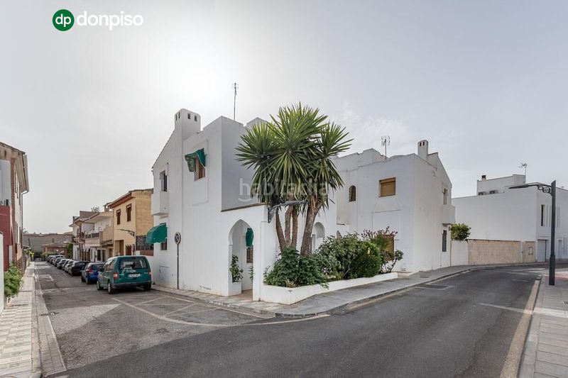 Foto a031f507-85be-40b2-927e-416295a6fff8. Casa adossada amb aparcament a Pulianas