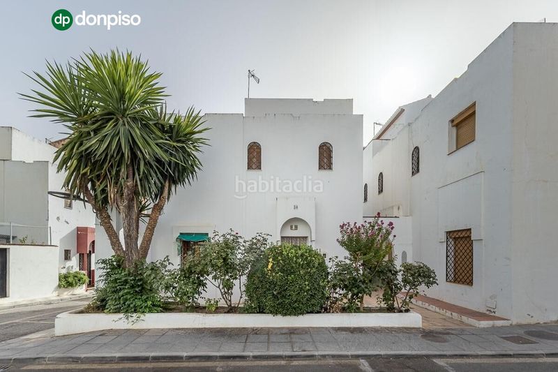 Foto fca83d7b-9b37-454b-af96-881abb27dfbf. Casa adossada amb aparcament a Pulianas