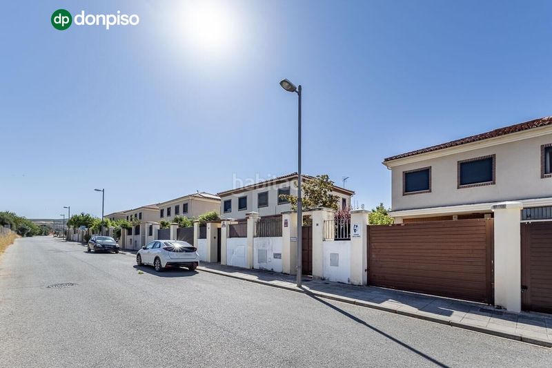 Foto ce0558ca-1493-488e-8291-41ebc8932295. Casa amb calefacció aparcament piscina a Albolote