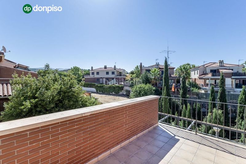 Foto fe40e68b-3628-4605-9838-efbe0abc5b27. Casa amb calefacció aparcament piscina a Albolote