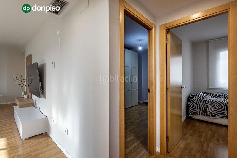 Foto f058bbbd-fe75-44a8-b6bd-285921a8f932. Pis a calle calle bacaque 2 a Carretera de Granada-La Alcazaba Alhendín