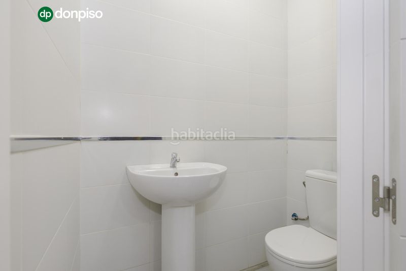Foto 67d1844e-e823-4139-a487-1ddf5677ceb6. Local comercial a Albolote