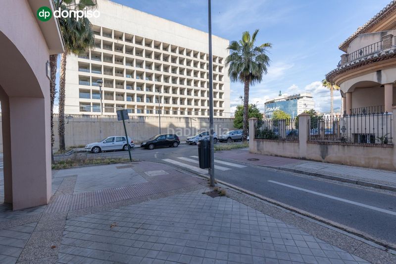 Foto ff085e7e-f6ba-456a-9a82-2d4baecdf34a. Xalet amb aparcament a Parque Lagos Granada