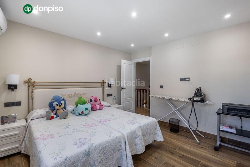 Foto a8cd85cd-858a-4525-b3cf-65ca69de5dcf. Casa amb calefacció aparcament a Peligros