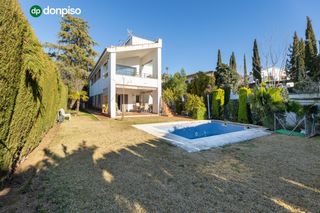Xalet  Calle las adelfas. Exclusiva villa en cajar