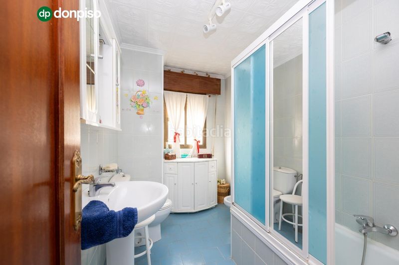 Foto 7e97b0f8-6fd8-4a8f-954d-9840a374abc1. Casa amb aparcament a Dúdar