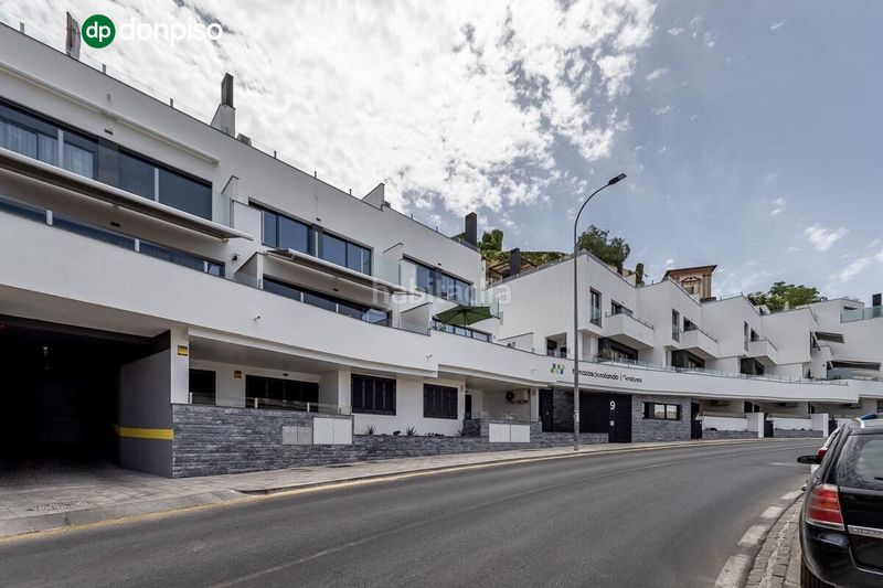 Foto fb37e0ae-c5b2-4f1c-9dc7-88a2d017877a. Estudio  de reciente construcción con piscina, garaje y zonas comunes en Granada