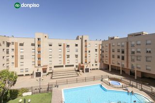 Apartament a 54 Calle Ramón y Cajal #escalera  p3  / 4B