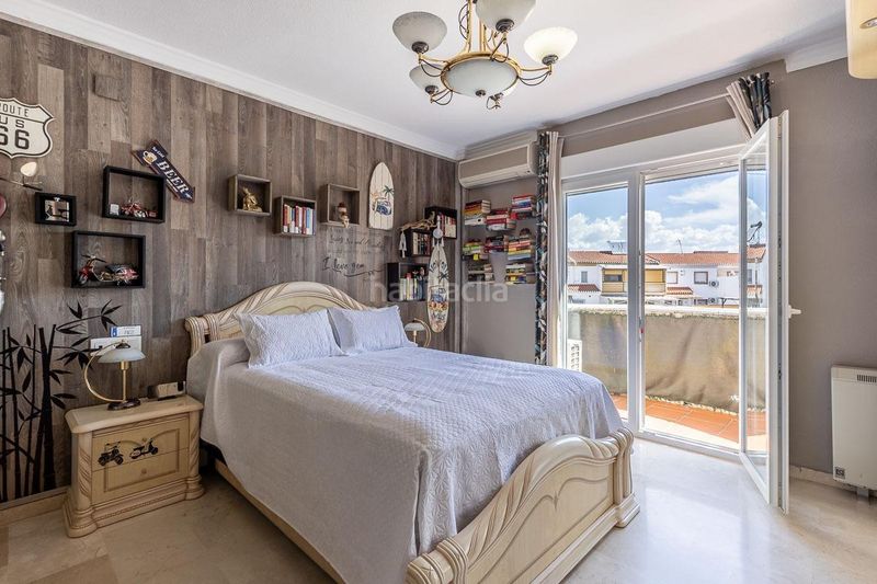 Foto dd3f7a77-5467-42bb-9b8b-a0a67f465f57. Casa adossada a calle de jerónimo de rueda 34 a Cúllar Vega