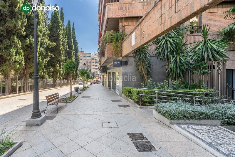 Foto 9ac49dea-2b59-437e-b5c4-6de91c04dd46. Planta baja en avenida avenida divina pastora 7 - 9 precioso estudio de lujo en urbanizacion triunfo jardin en Granada