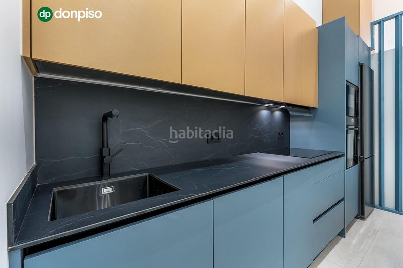 Foto d2189b1f-d255-4f78-b5a5-72a2b502babe. Planta baja en avenida avenida divina pastora 7 - 9 precioso estudio de lujo en urbanizacion triunfo jardin en Granada