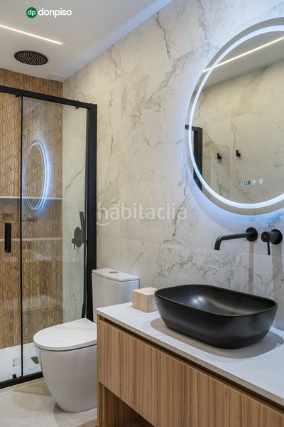 Foto d3869206-f11a-4ae7-b9c8-9c23093d79e3. Planta baja en avenida avenida divina pastora 7 - 9 precioso estudio de lujo en urbanizacion triunfo jardin en Granada