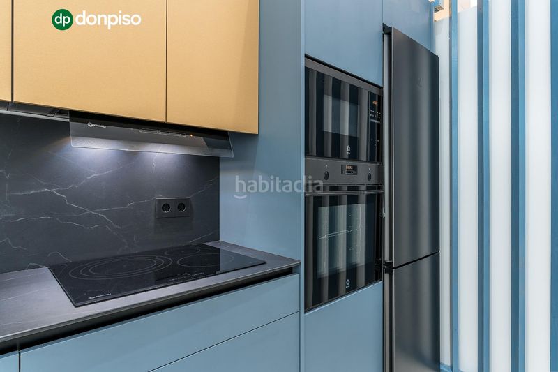Foto e685a086-032a-48e7-b1b2-b3668e84f209. Planta baja en avenida avenida divina pastora 7 - 9 precioso estudio de lujo en urbanizacion triunfo jardin en Granada