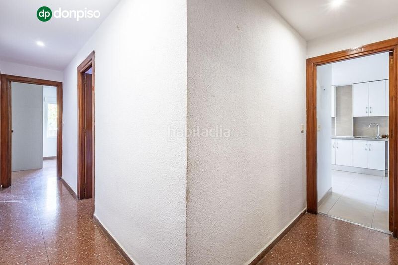 Foto c8b62198-5261-4ec7-a3e0-ddbc7e68d873. Pis a calle del profesor agustín escribano 7 a Fígares Granada