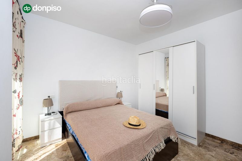 Foto aa4fe20e-693c-4081-a364-f3262163eda4. Pis amb aparcament a Láchar