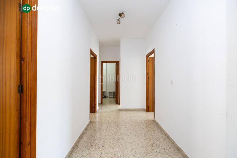 Foto 0bb15991-ac06-4157-989f-d2fcaf3fc652. Casa amb aparcament a Fuente Vaqueros