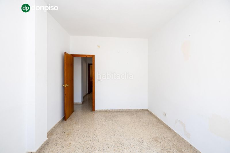 Foto 1009dbf5-c4a9-4f57-8f2d-312dd1cef124. Casa amb aparcament a Fuente Vaqueros
