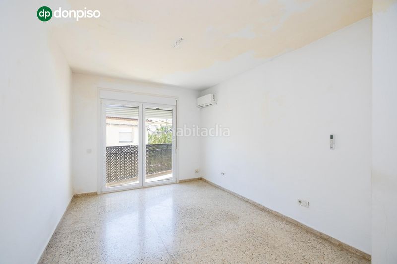 Foto bea0acbb-5556-46de-b3fc-cc657bbfe7f3. Casa amb aparcament a Fuente Vaqueros