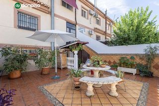 Casa adosada en Calle de Jerónimo de Rueda