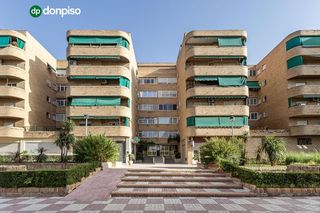 Pis a Calle del profesor agustín escribano 7. Piso con plaza de garaje cerrada junto a la inmaculada, frente a