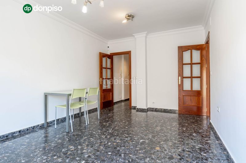 Foto 51b388e8-9222-4371-ba88-7a754c5d7238. Etagenwohnung in calle calle san juan de dios 6 in Churriana de la Vega