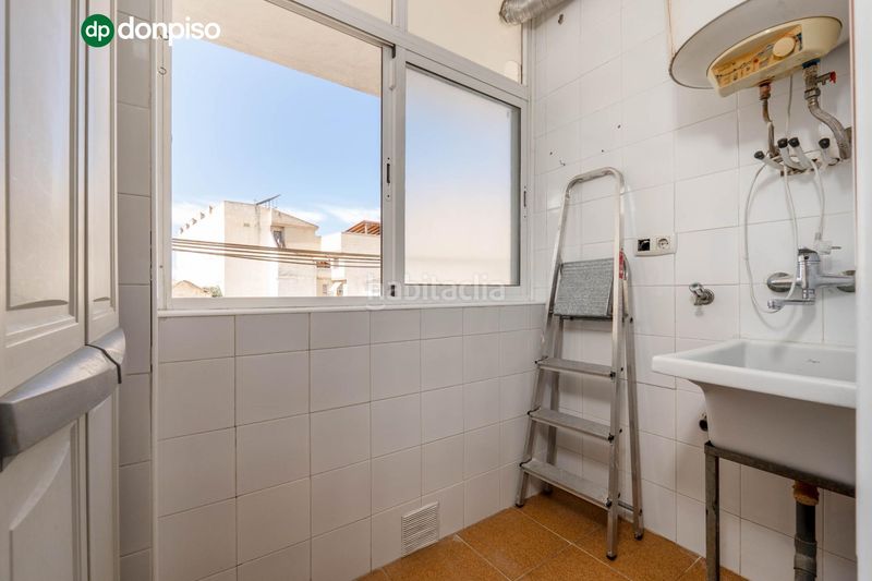 Foto 775a5de5-1dd2-4729-8726-d978c100c834. Etagenwohnung in calle calle san juan de dios 6 in Churriana de la Vega