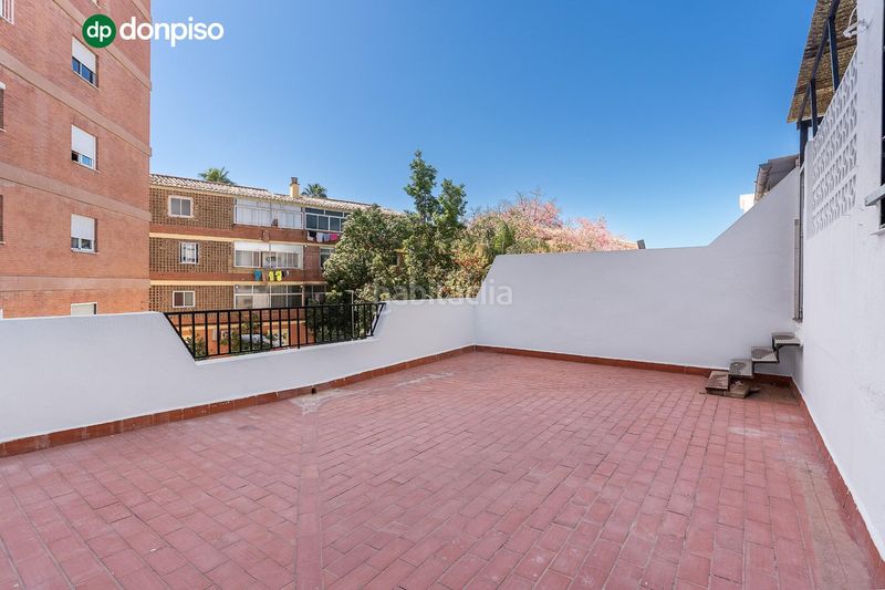 Foto 63ffbf87-55af-4242-9a91-1846a5d60659. Semi detached house in calle del quijote 24 in Motril ciudad Motril