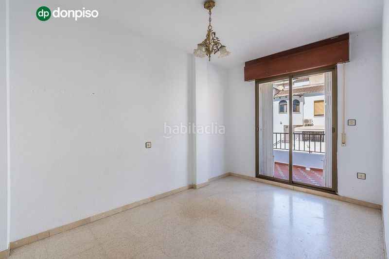 Foto 71130b54-6315-44e4-85f9-7181725f33e6. Semi detached house in calle del quijote 24 in Motril ciudad Motril