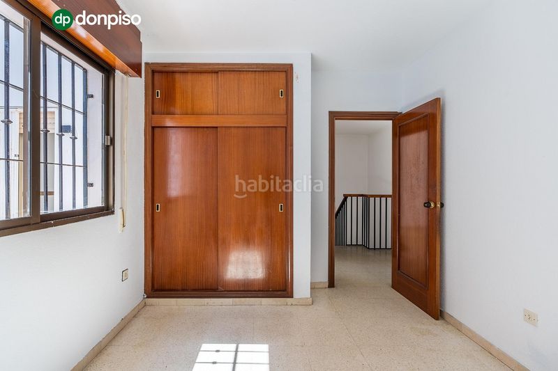 Foto 880c3b43-51a1-41e3-8bfb-a5b3cf47673d. Semi detached house in calle del quijote 24 in Motril ciudad Motril