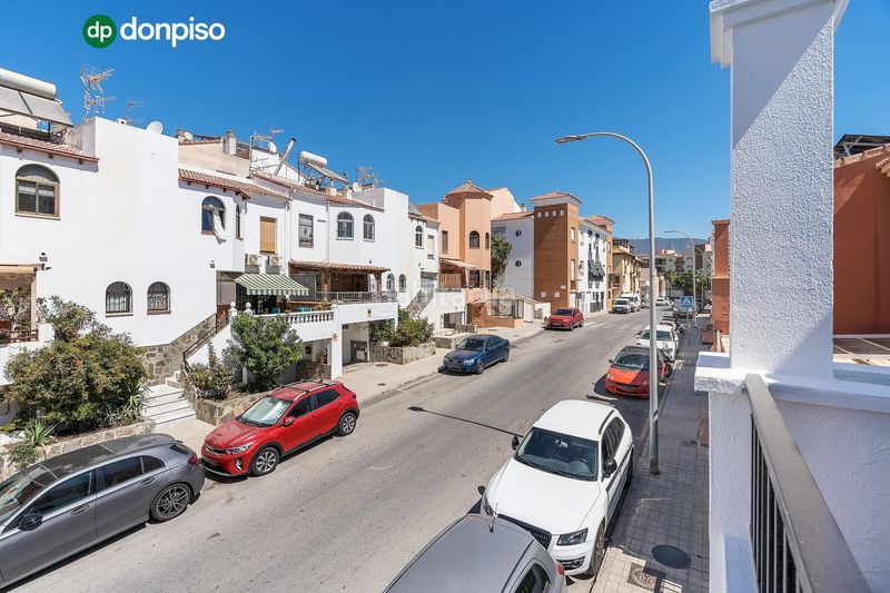 Foto 8ff4c1dc-8750-4cb0-8b0f-68df0a932cce. Semi detached house in calle del quijote 24 in Motril ciudad Motril