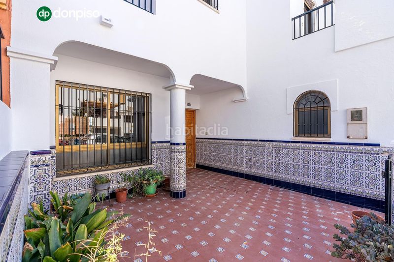 Foto 9b7ab5d5-5122-4592-ad41-631140c5efd6. Semi detached house in calle del quijote 24 in Motril ciudad Motril