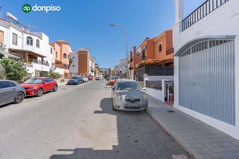 Foto aa7f4cbb-11e7-4b84-80e3-6d47119283d8. Semi detached house in calle del quijote 24 in Motril ciudad Motril