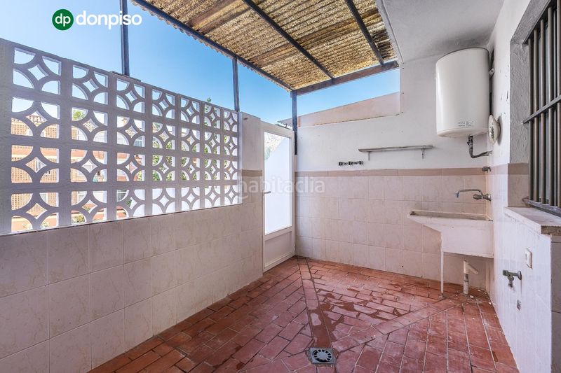 Foto b20568a9-cf72-479d-9f84-e575ae277cb1. Semi detached house in calle del quijote 24 in Motril ciudad Motril